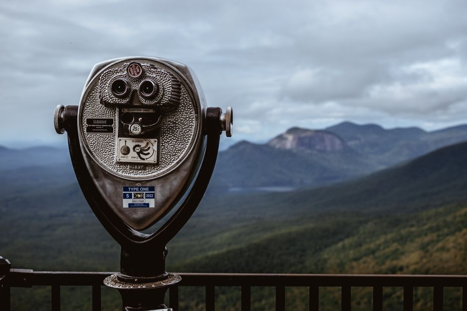 A coin-operated viewer overlooking scenic mountains in South Carolina, USA.